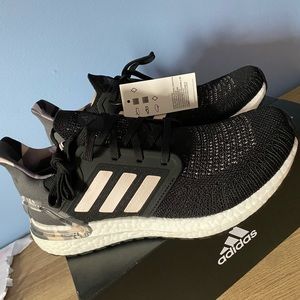 NWT Adidas Ultra Boost